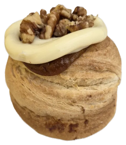 Crofin con crema blanca y nueces encima